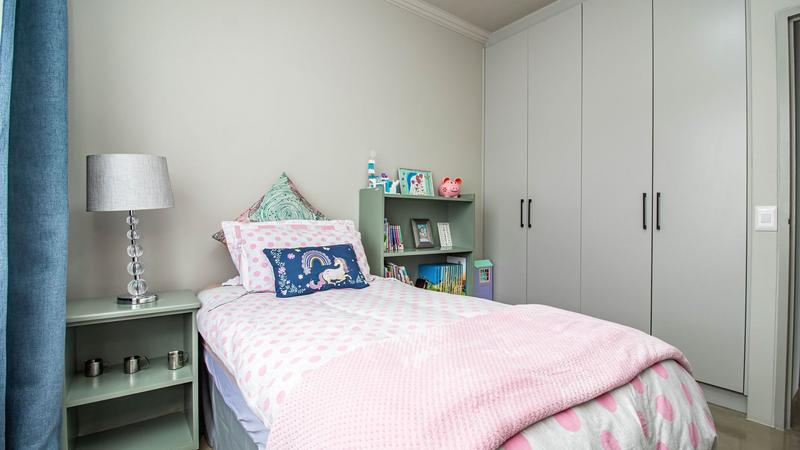 4 Bedroom Property for Sale in Sandbaai Western Cape